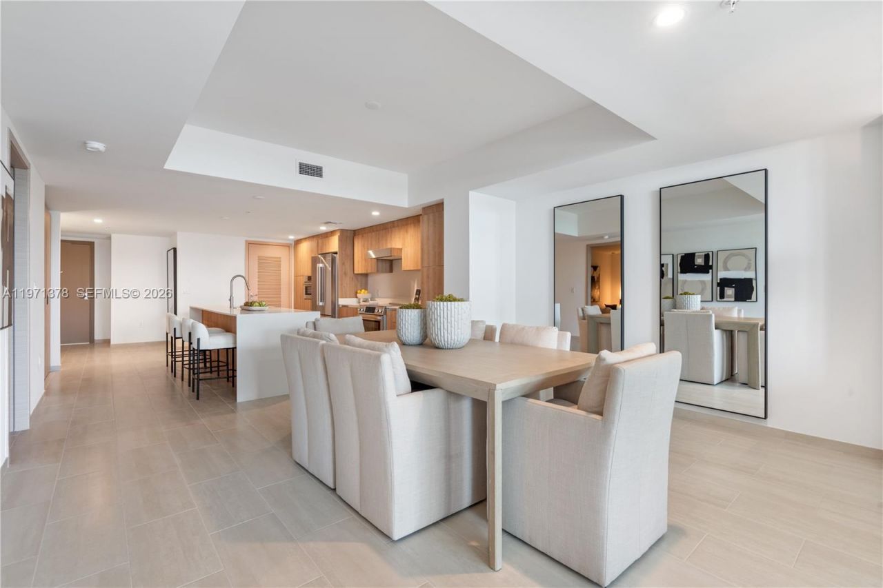 10281 W Bay Harbor Dr, Unit 203, Bay Harbor Islands, FL 33154 Photo