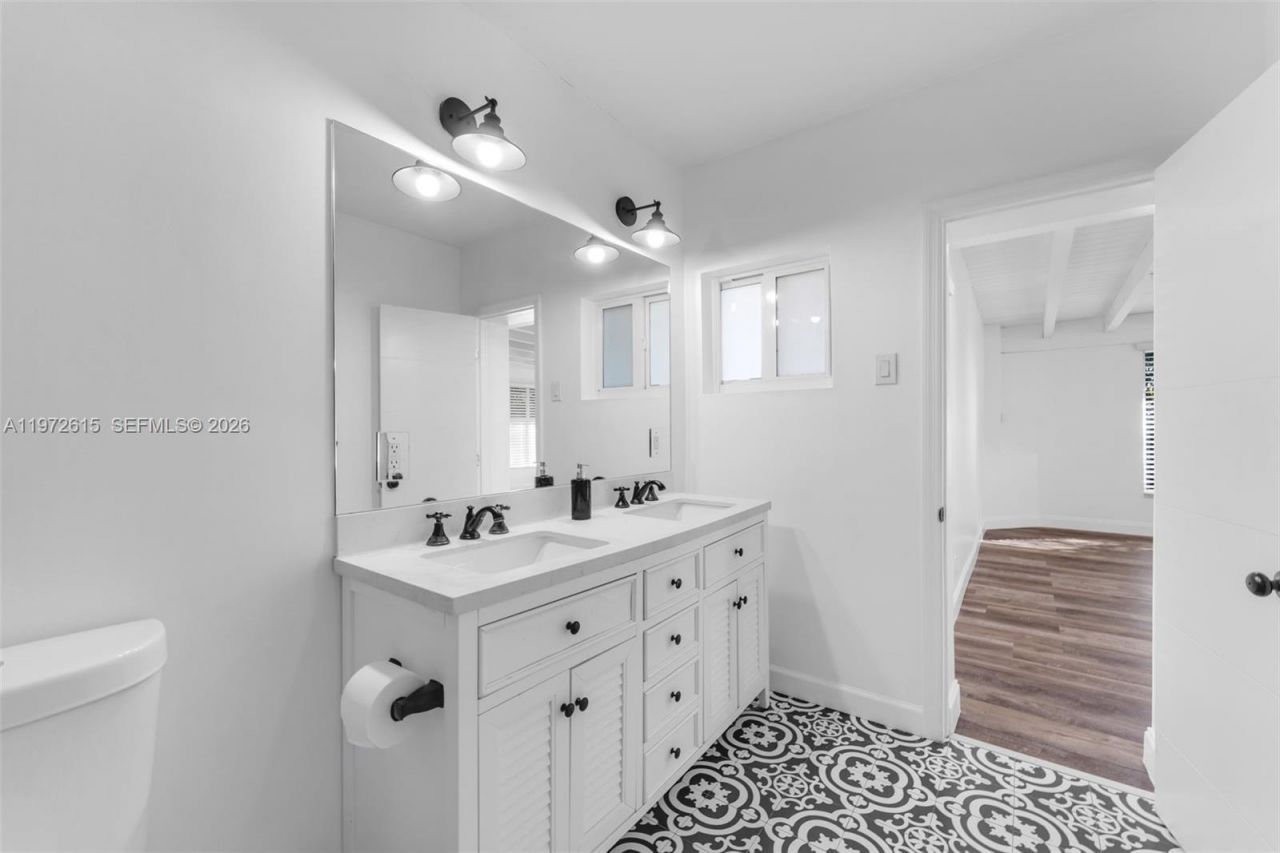 3965 SW 60th Ct, Miami, FL 33155 Photo