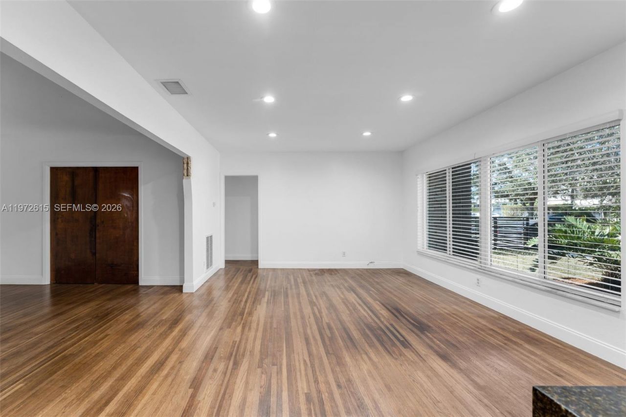 3965 SW 60th Ct, Miami, FL 33155 Photo