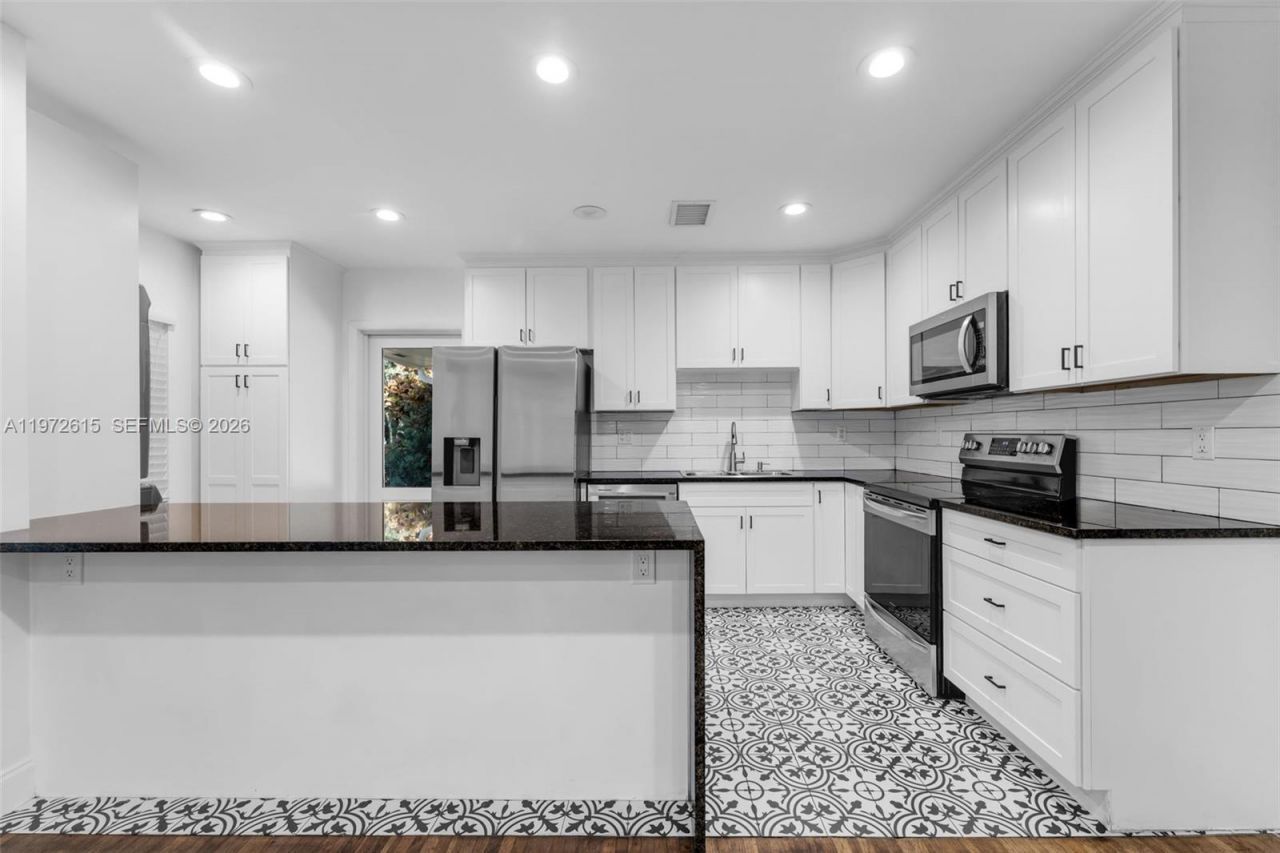 3965 SW 60th Ct, Miami, FL 33155 Photo