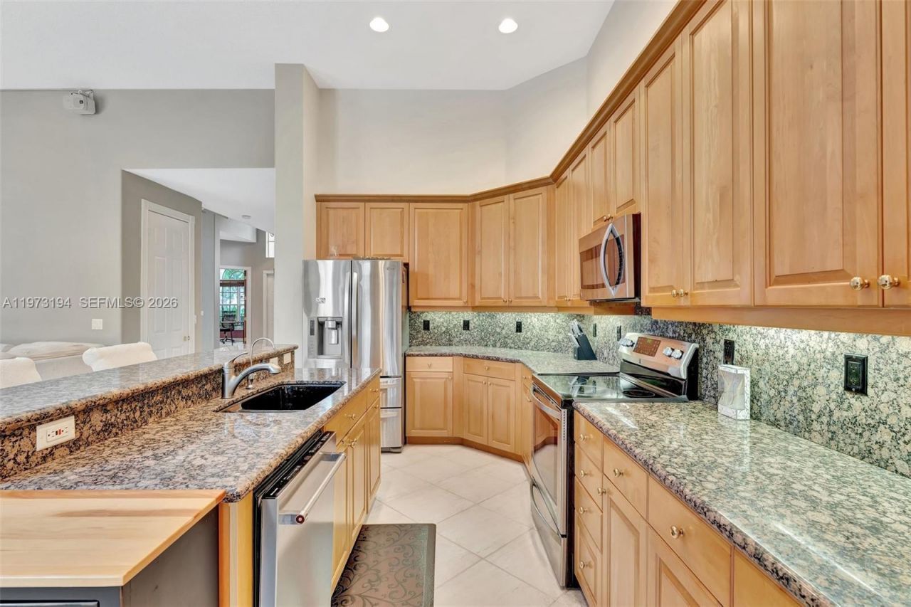 546 NW 118th Ter, Coral Springs, FL 33071 Photo