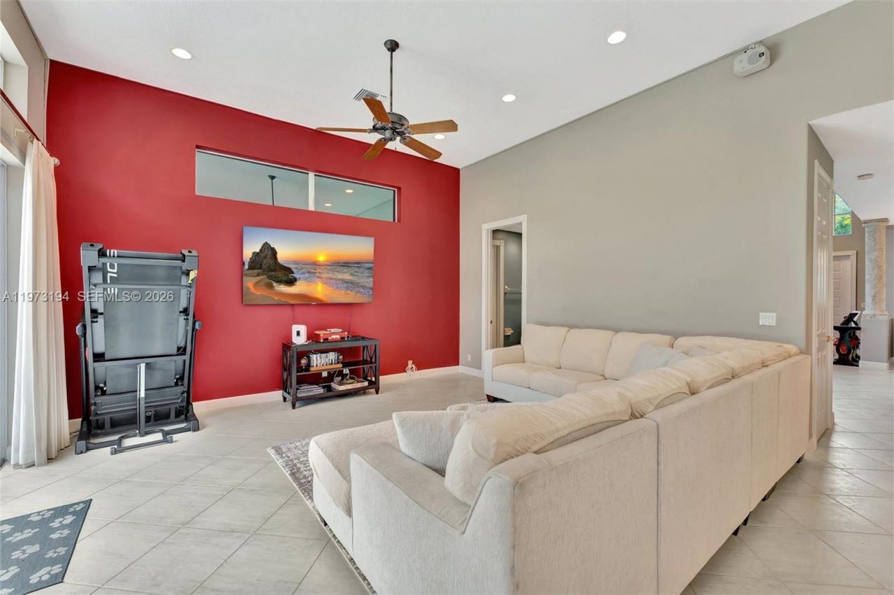 546 NW 118th Ter, Coral Springs, FL 33071 Photo