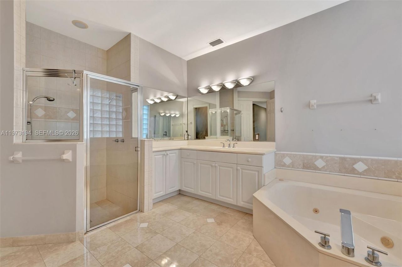 546 NW 118th Ter, Coral Springs, FL 33071 Photo