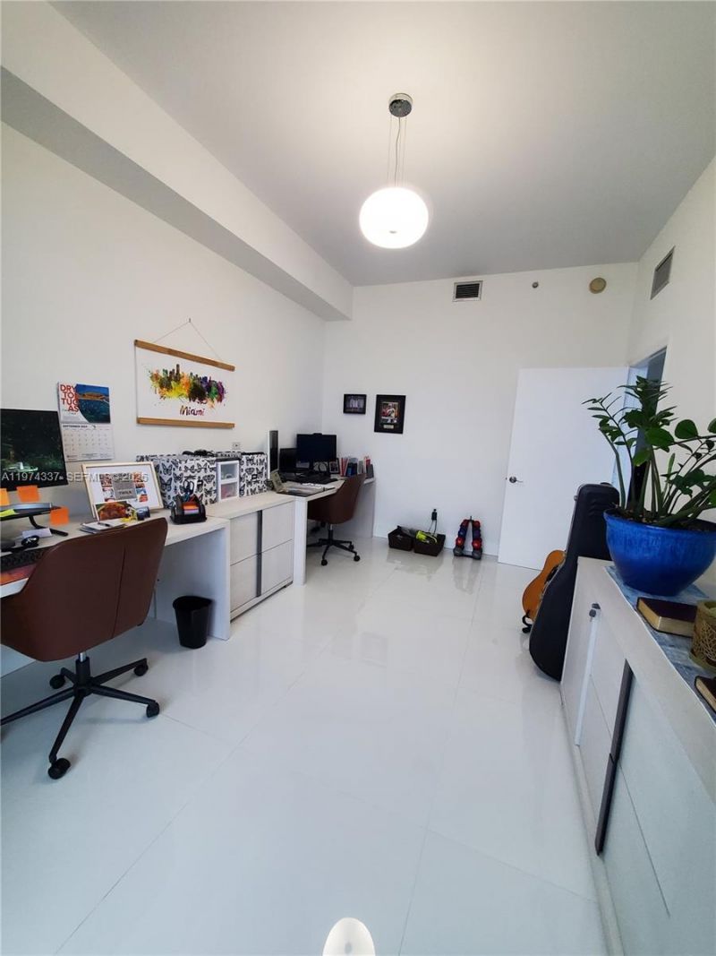 7901 Hispanola Ave, Unit 1201, North Bay Village, FL 33141 Photo