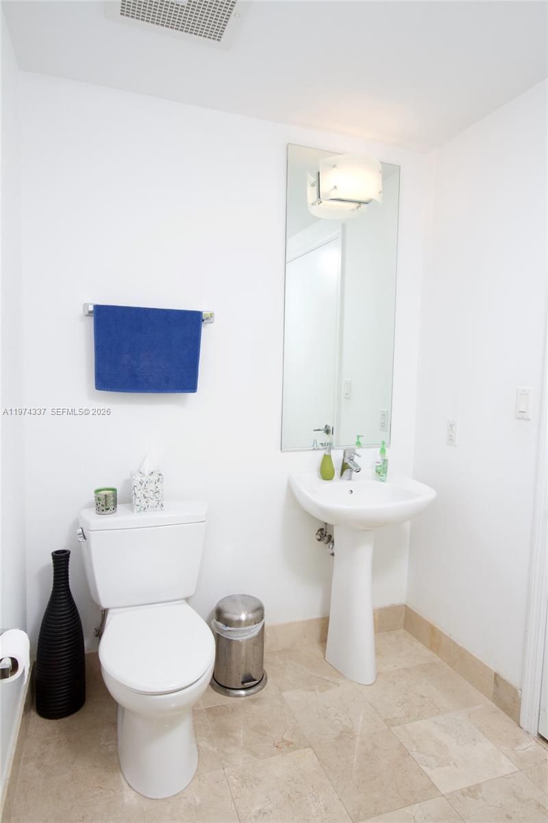 7901 Hispanola Ave, Unit 1201, North Bay Village, FL 33141 Photo