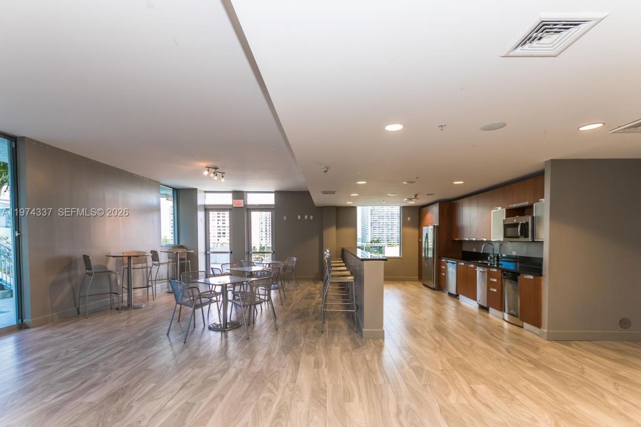 7901 Hispanola Ave, Unit 1201, North Bay Village, FL 33141 Photo