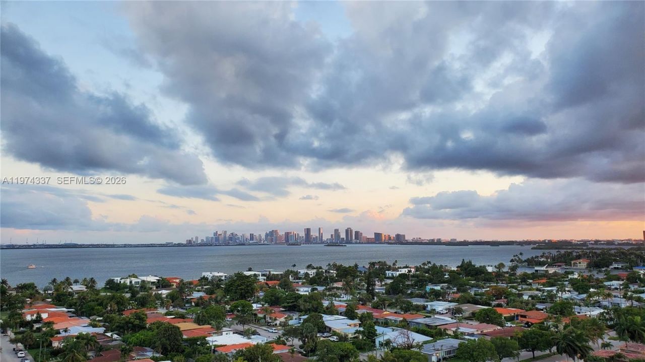 7901 Hispanola Ave, Unit 1201, North Bay Village, FL 33141 Photo