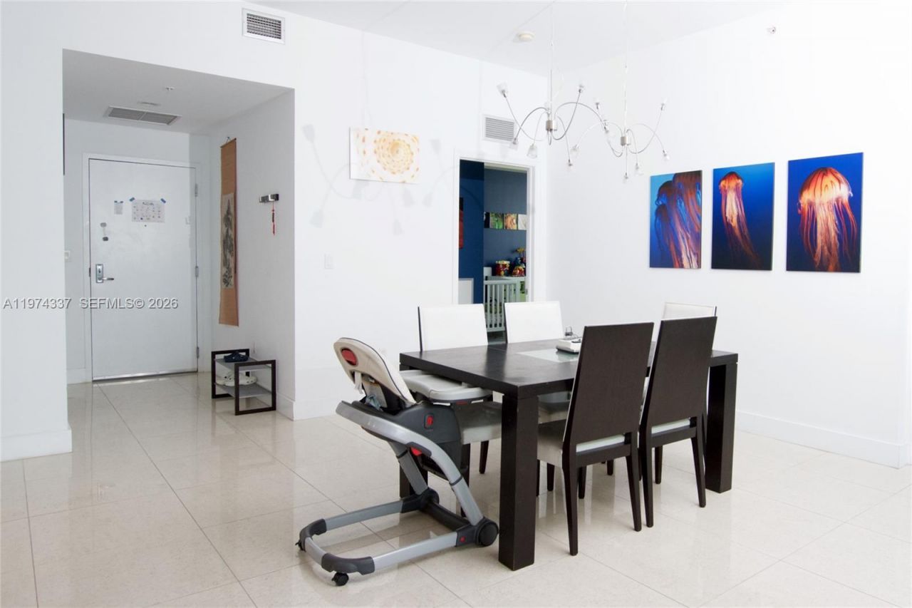 7901 Hispanola Ave, Unit 1201, North Bay Village, FL 33141 Photo