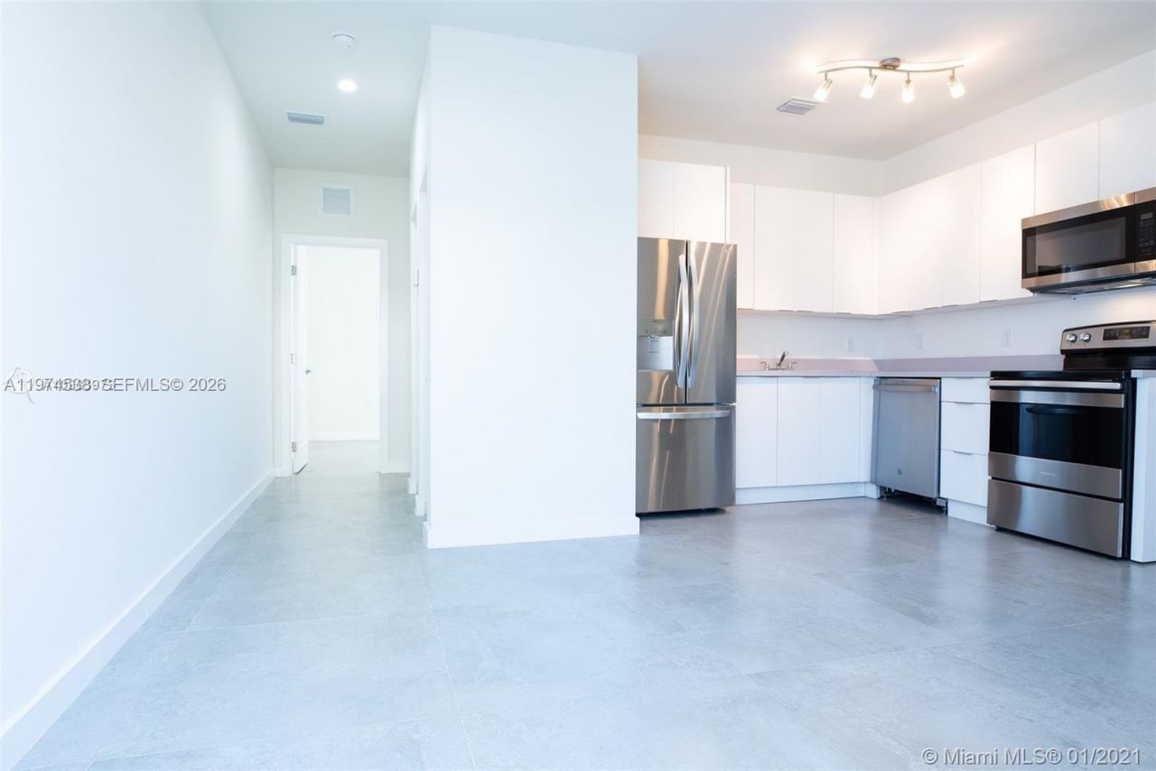 120 NE 71st St, Unit 4, Miami, FL 33138 Photo