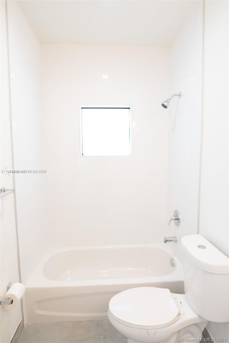 120 NE 71st St, Unit 4, Miami, FL 33138 Photo