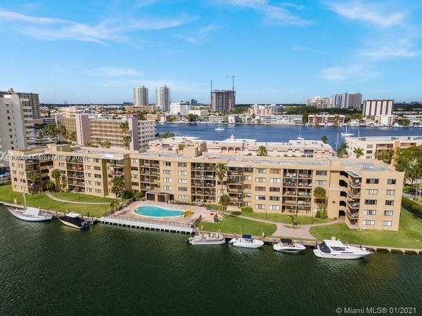 301 Golden Isles Dr, Unit 109, Hallandale Beach, FL 33009