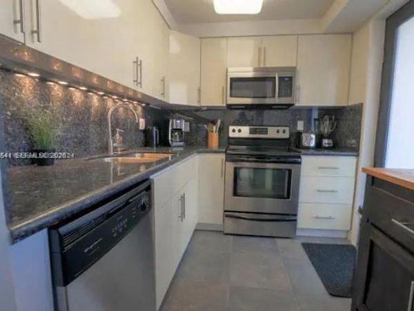 301 Golden Isles Dr , Unit 109, Hallandale Beach, FL 33009