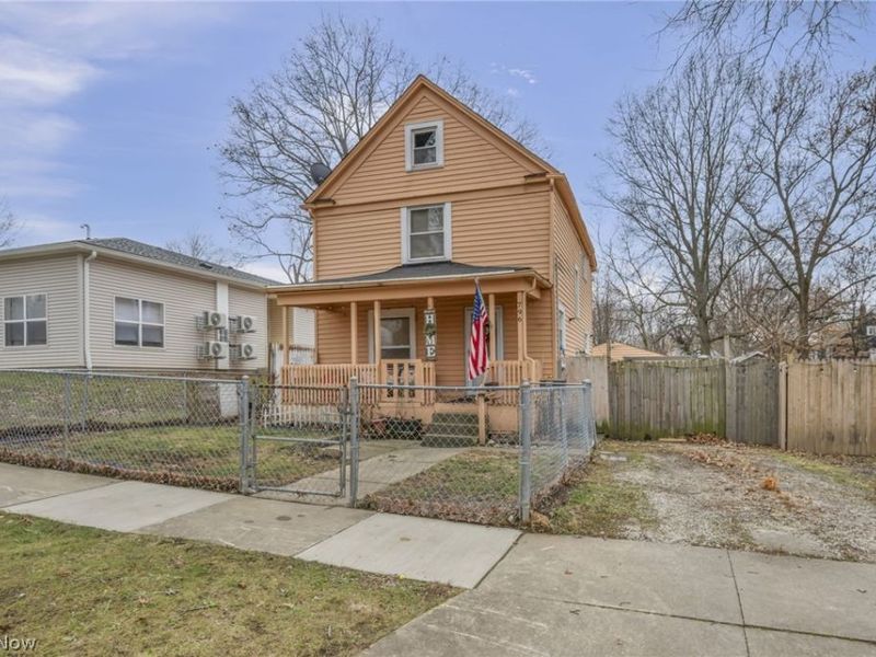 796 Allyn Street , Akron, OH 44311 Photo 2