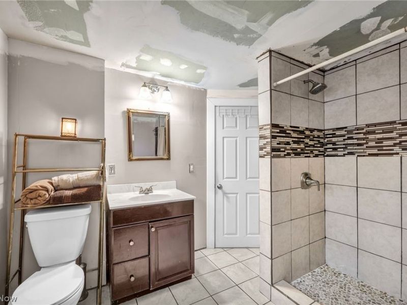 796 Allyn Street , Akron, OH 44311 Photo 24