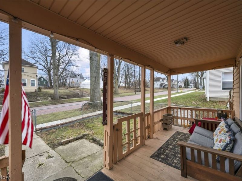 796 Allyn Street , Akron, OH 44311 Photo 3