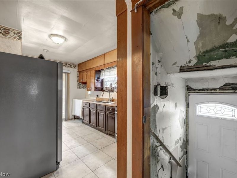 796 Allyn Street , Akron, OH 44311 Photo 8