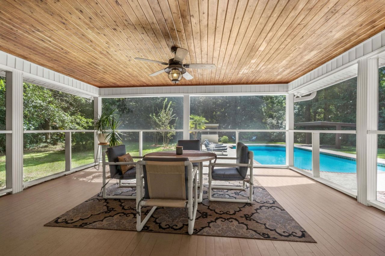 1762 Cliffwood Dr. Photo 36