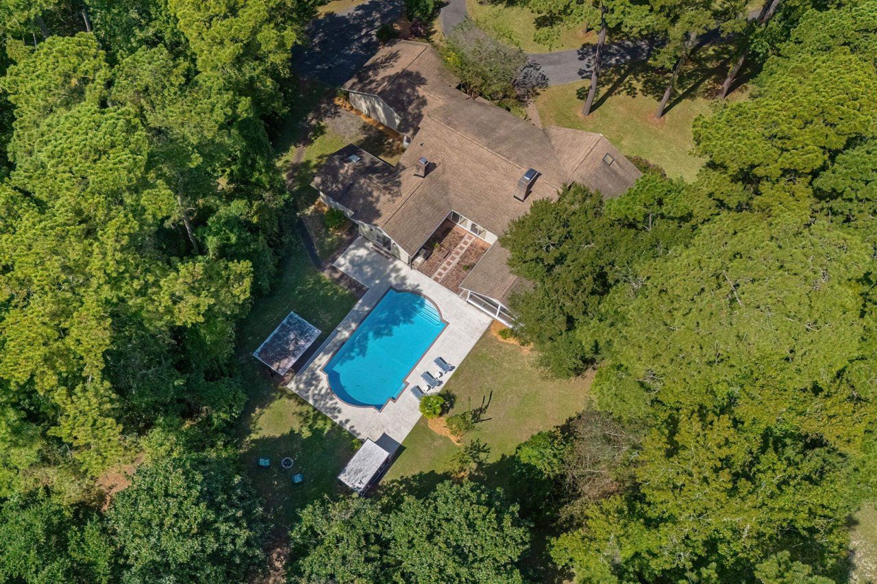 1762 Cliffwood Dr. Photo 43