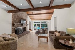 1762 Cliffwood Dr. photo 4