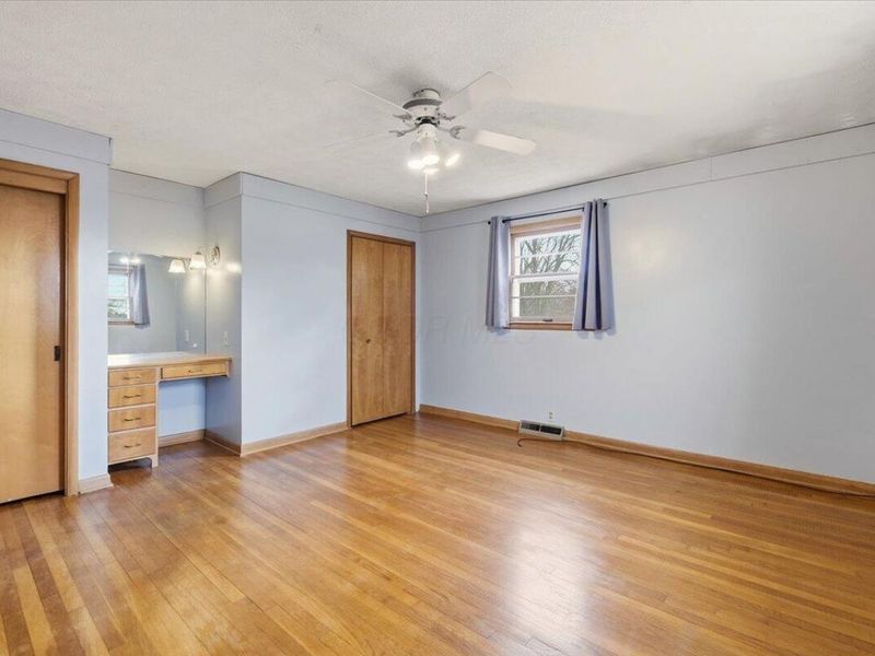 105 Margaret Street , Newark, OH 43055 Photo 9