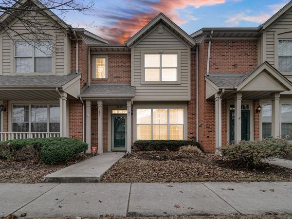 8822 Saint James Place, Highland, IN 46322