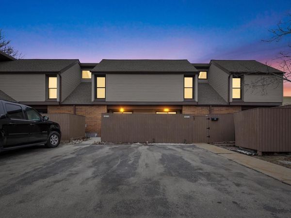 1621 W Edgerton AVENUE, Unit J, Milwaukee, WI 53221