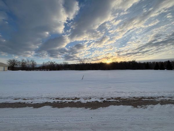 1502 Oakland Park Road , Thief River Falls, MN 56701