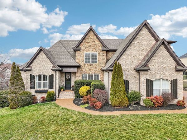 1546 Hunt Club Blvd, Gallatin, TN 37066