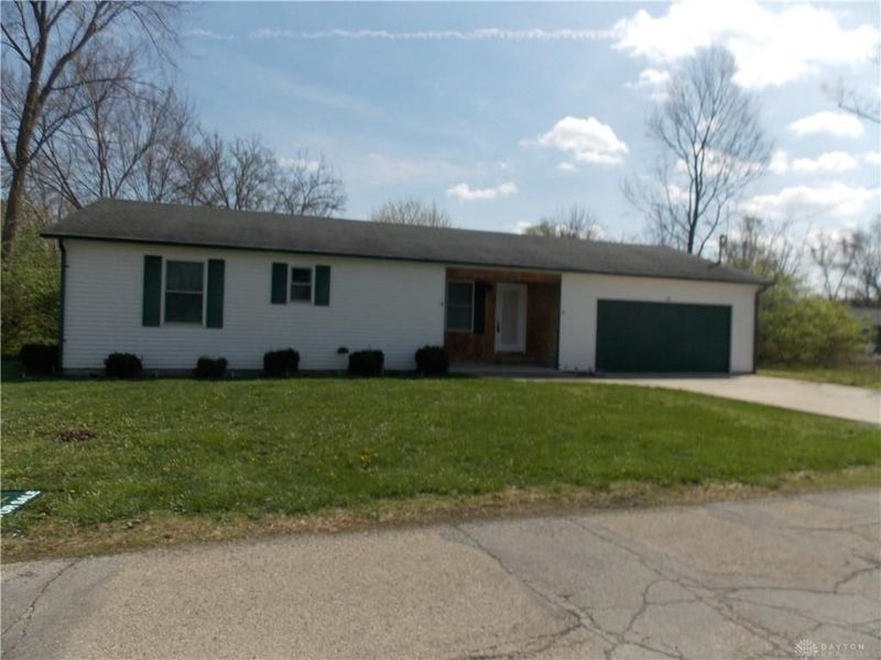 1368 Beach Drive, Medway, OH 45341 Photo 2