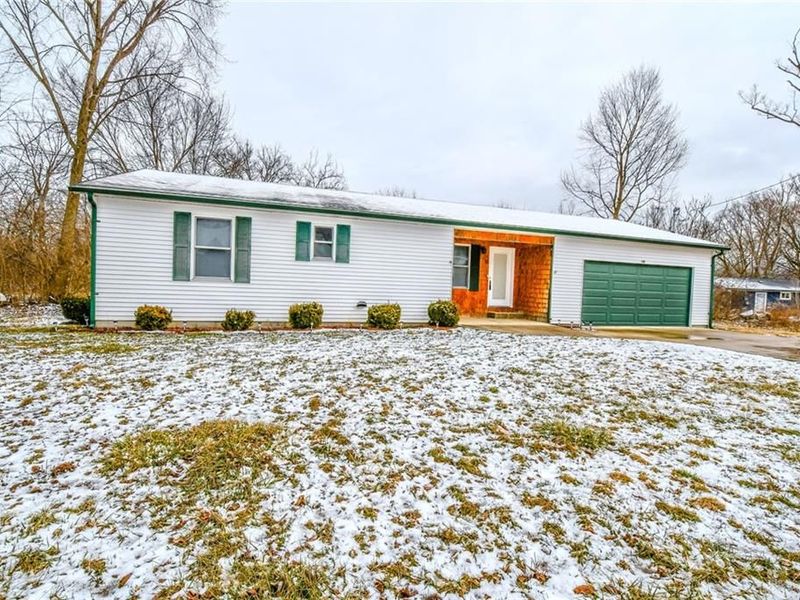 1368 Beach Drive, Medway, OH 45341 Photo 5