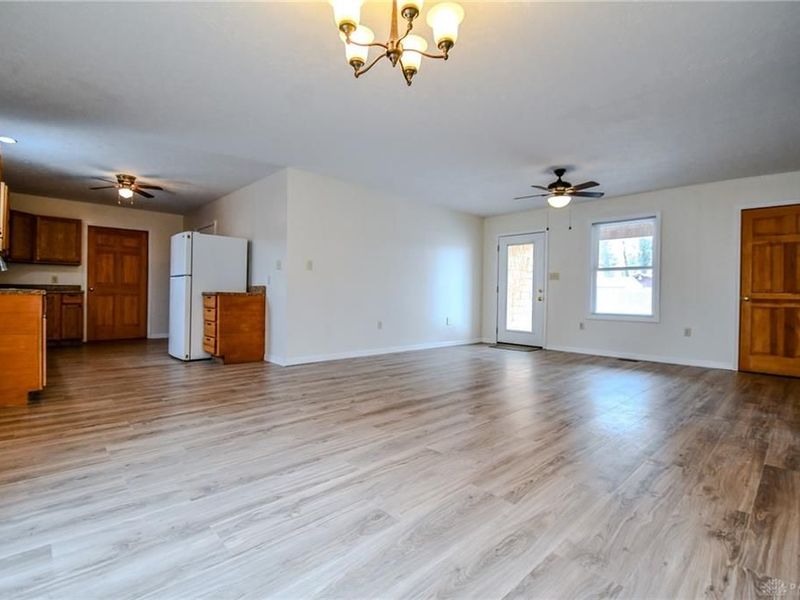 1368 Beach Drive, Medway, OH 45341 Photo 9