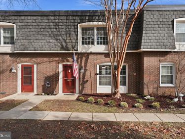 8142 CARRLEIGH PARKWAY, Unit 126, SPRINGFIELD, VA 22152