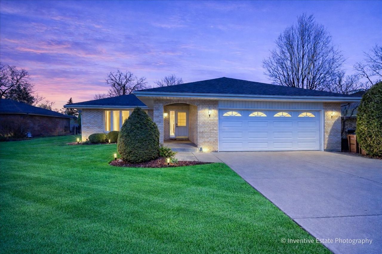 11008 84th Place , Willow Springs, IL 60480 Main Photo