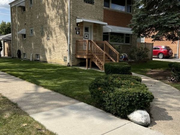 1018 E Oak Avenue , La Grange Park, IL 60526