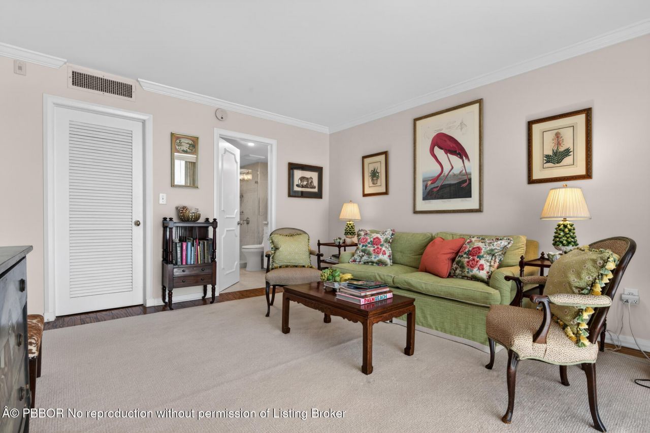 227 Australian Avenue, Unit 2C, Palm Beach, FL 33480 Photo