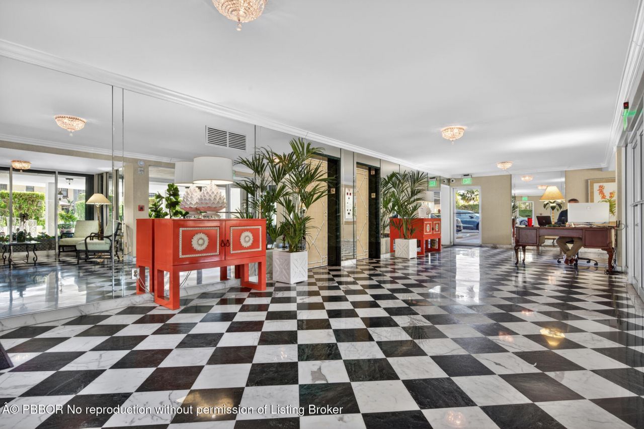 227 Australian Avenue, Unit 2C, Palm Beach, FL 33480 Photo