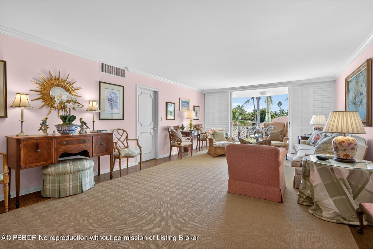 227 Australian Avenue, Unit 2C, Palm Beach, FL 33480 Photo