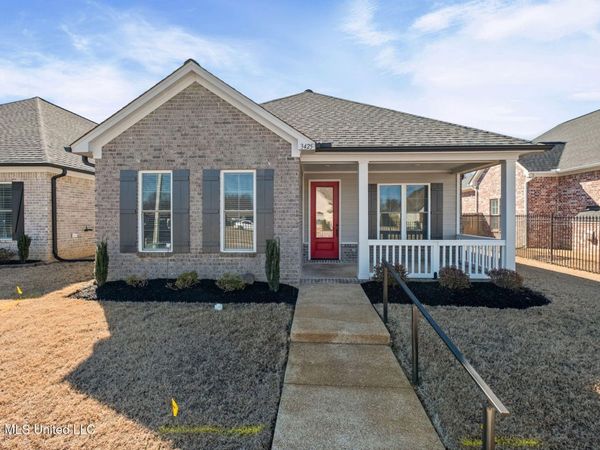 3425 Kreunen Street, Nesbit, MS 38651