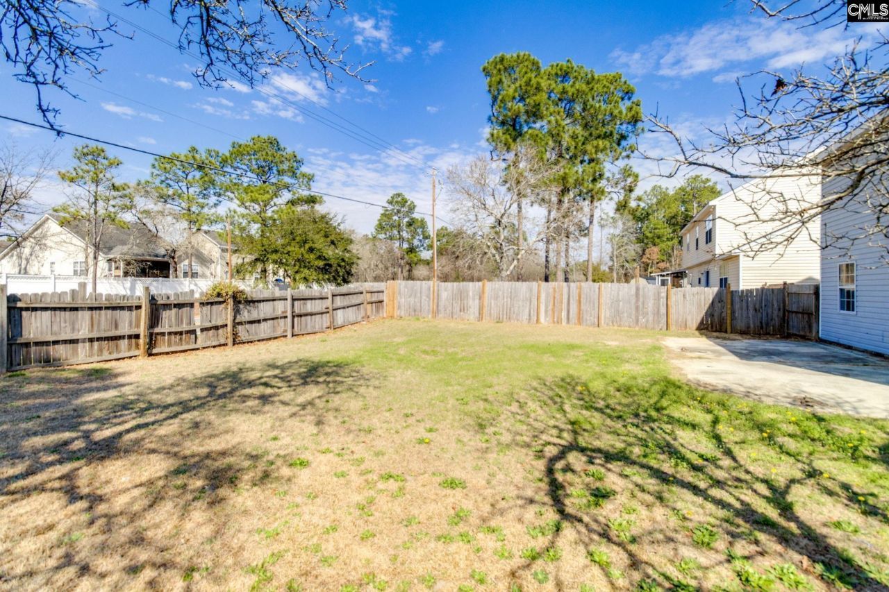 438 Oakbrook Village Road Photo 32