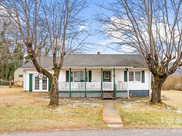 90 Pine Circle , Black Mountain, NC 28711