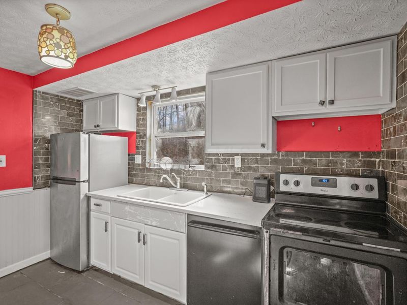 5006 Maderia Drive, West Salem, OH 44287 Photo 8