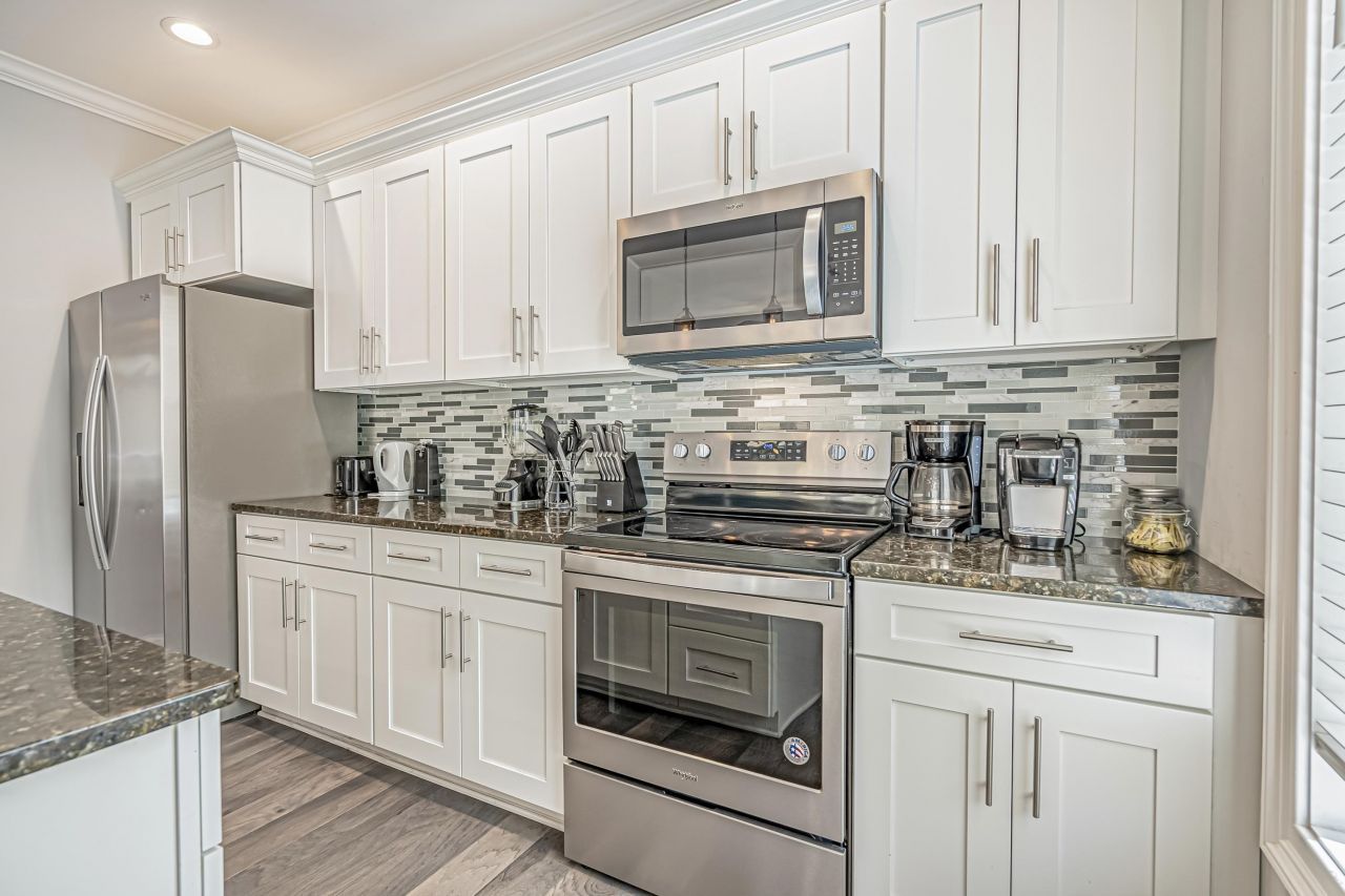 7401 N Ocean Blvd. Photo 10