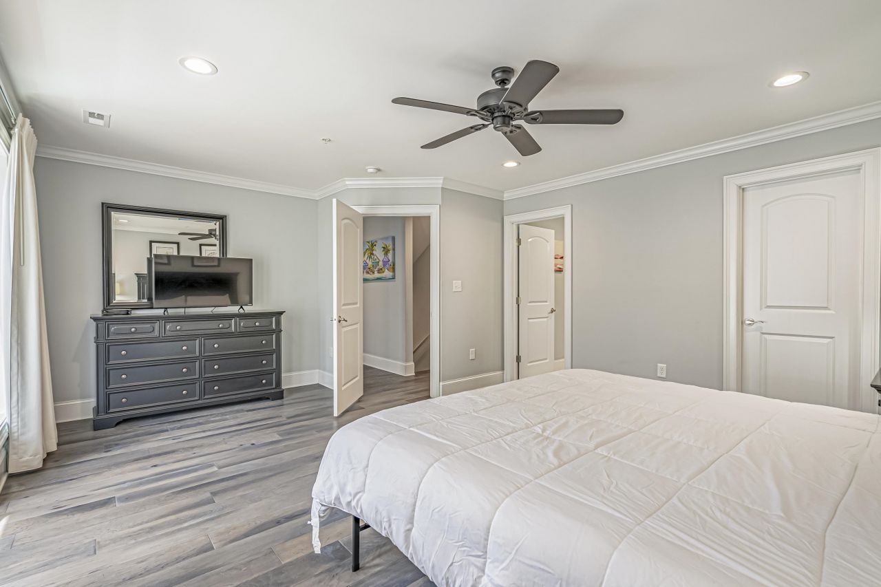 7401 N Ocean Blvd. Photo 18