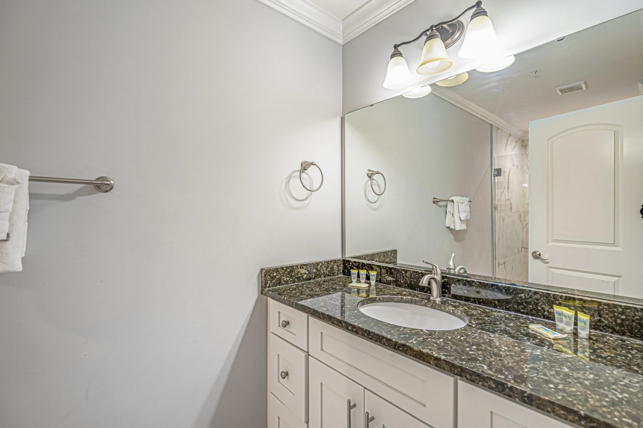 7401 N Ocean Blvd. Photo 27