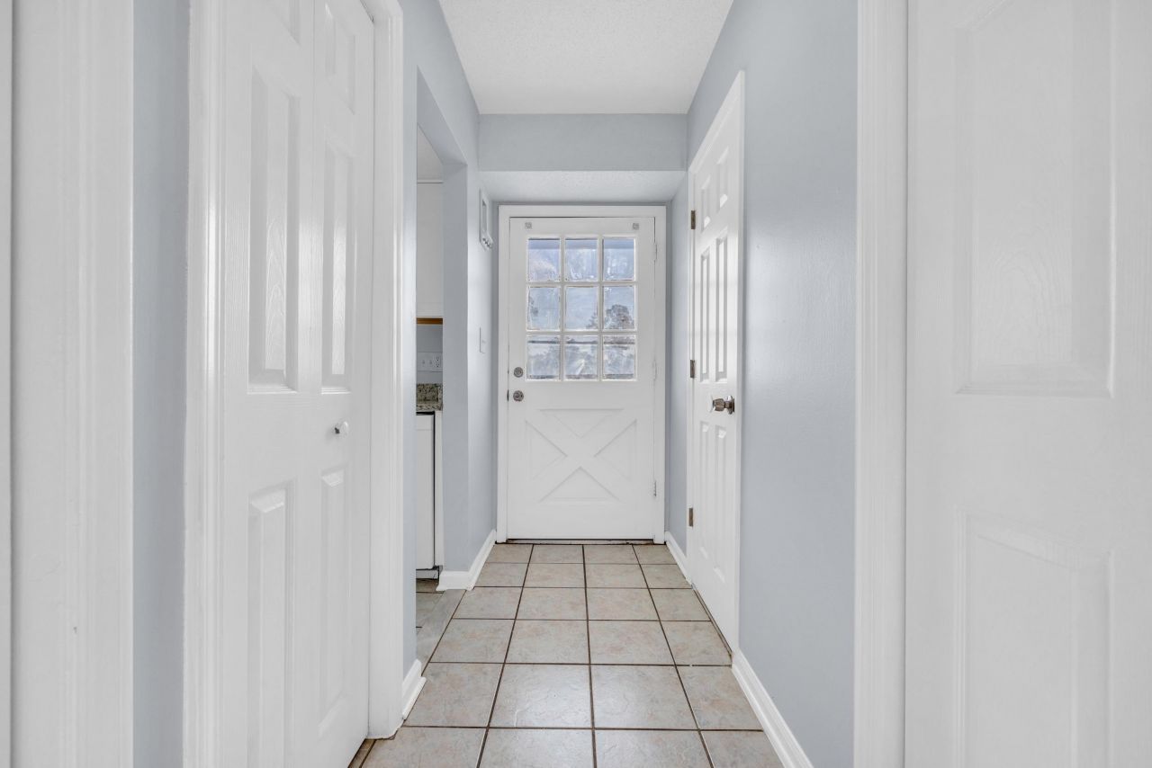 1025 Carolina Rd.  Photo 4