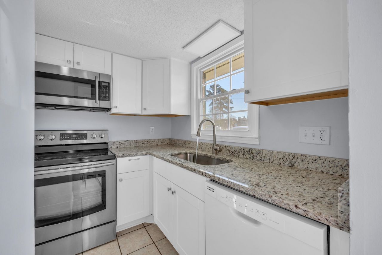 1025 Carolina Rd.  Photo 6