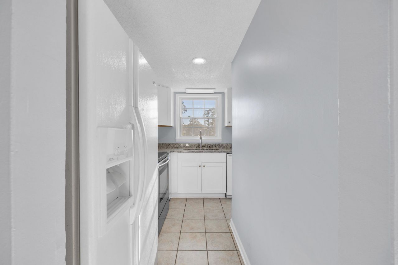 1025 Carolina Rd.  Photo 8