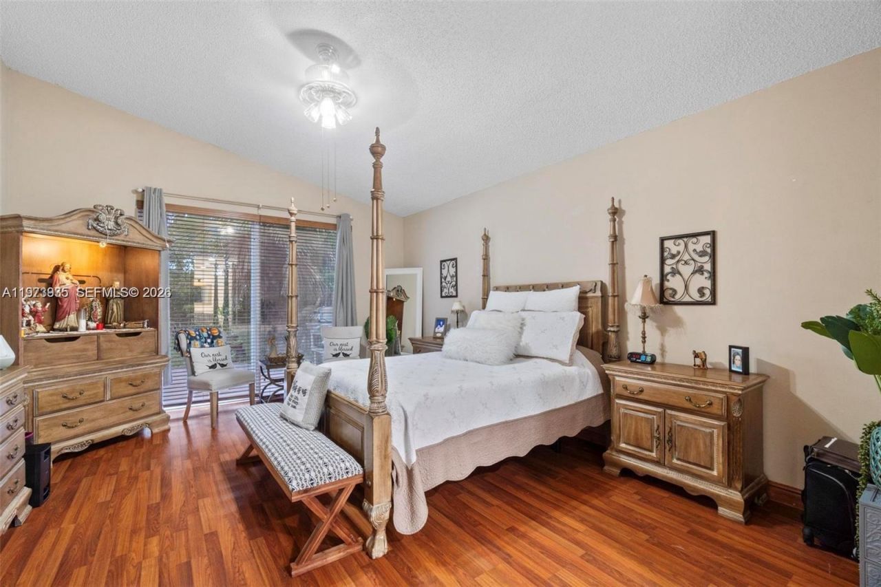 15522 NW 12th Ct , Pembroke Pines, FL 33028 Photo