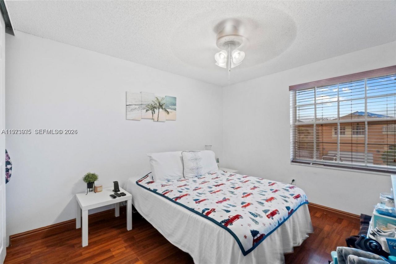 15522 NW 12th Ct , Pembroke Pines, FL 33028 Photo