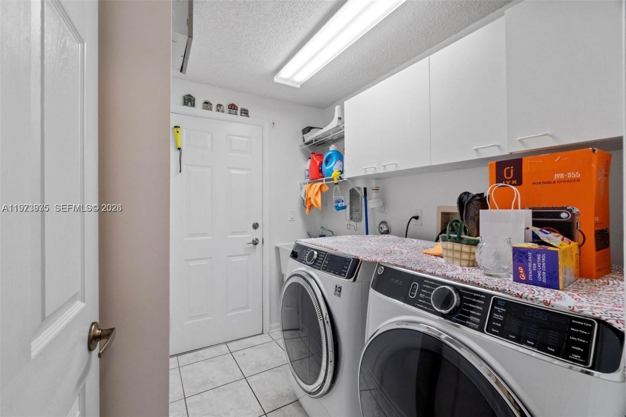 15522 NW 12th Ct , Pembroke Pines, FL 33028 Photo